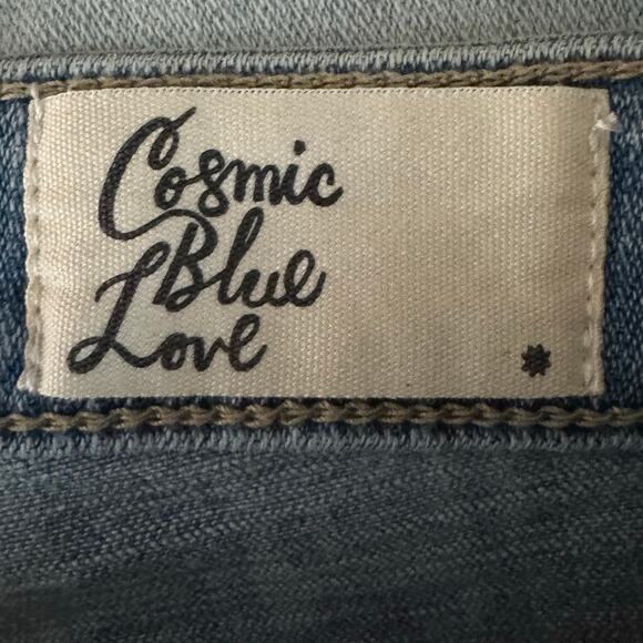 Cosmic Blue Love Jodie Distressed Cuffed Shorts Blue NWT Size 26 Denim - Picture 7 of 9